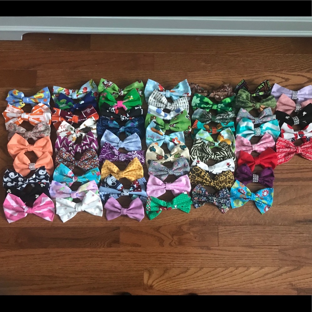 4 mystery bows
